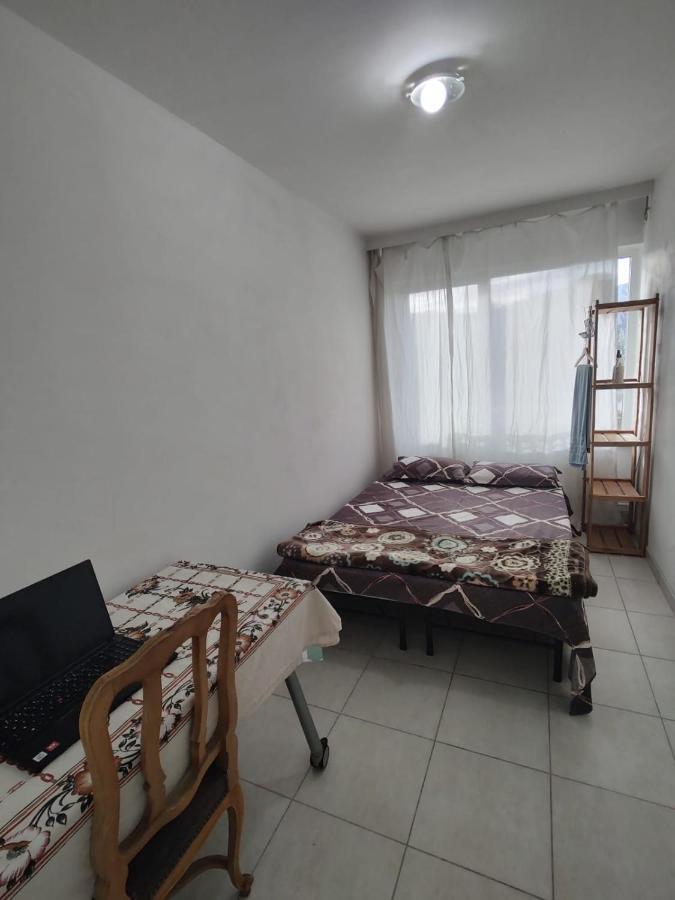 Private Room In An Appartment -Near To Brussel Central With Lift - Not A Hotel Ngoại thất bức ảnh